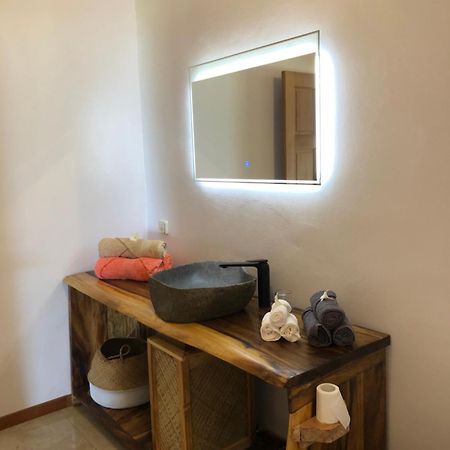 Bungalow Tiarii, Avec Acces Direct A Une Plage Privee Tevaitoa Bagian luar foto