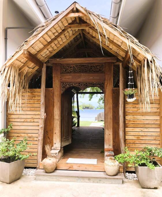 Bungalow Tiarii, Avec Acces Direct A Une Plage Privee Tevaitoa Bagian luar foto