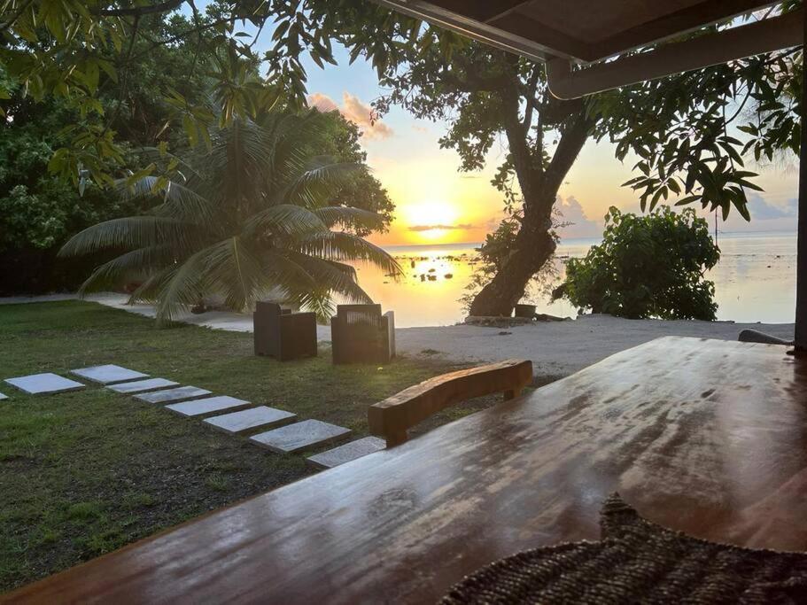 Bungalow Tiarii, Avec Acces Direct A Une Plage Privee Tevaitoa Bagian luar foto
